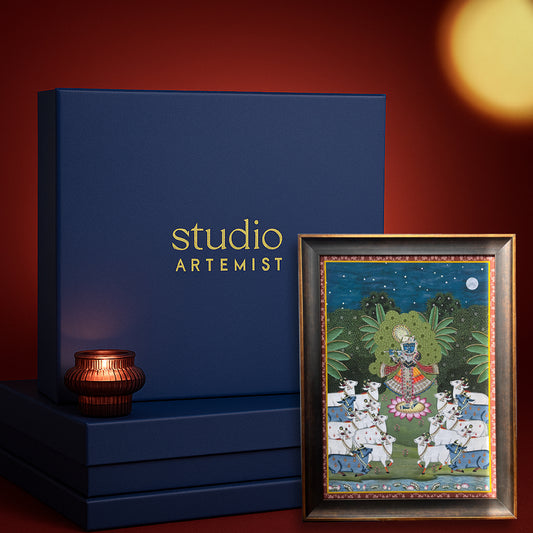 Traditional Pichwai – Srinathji with Cows Artwork with Gift Box